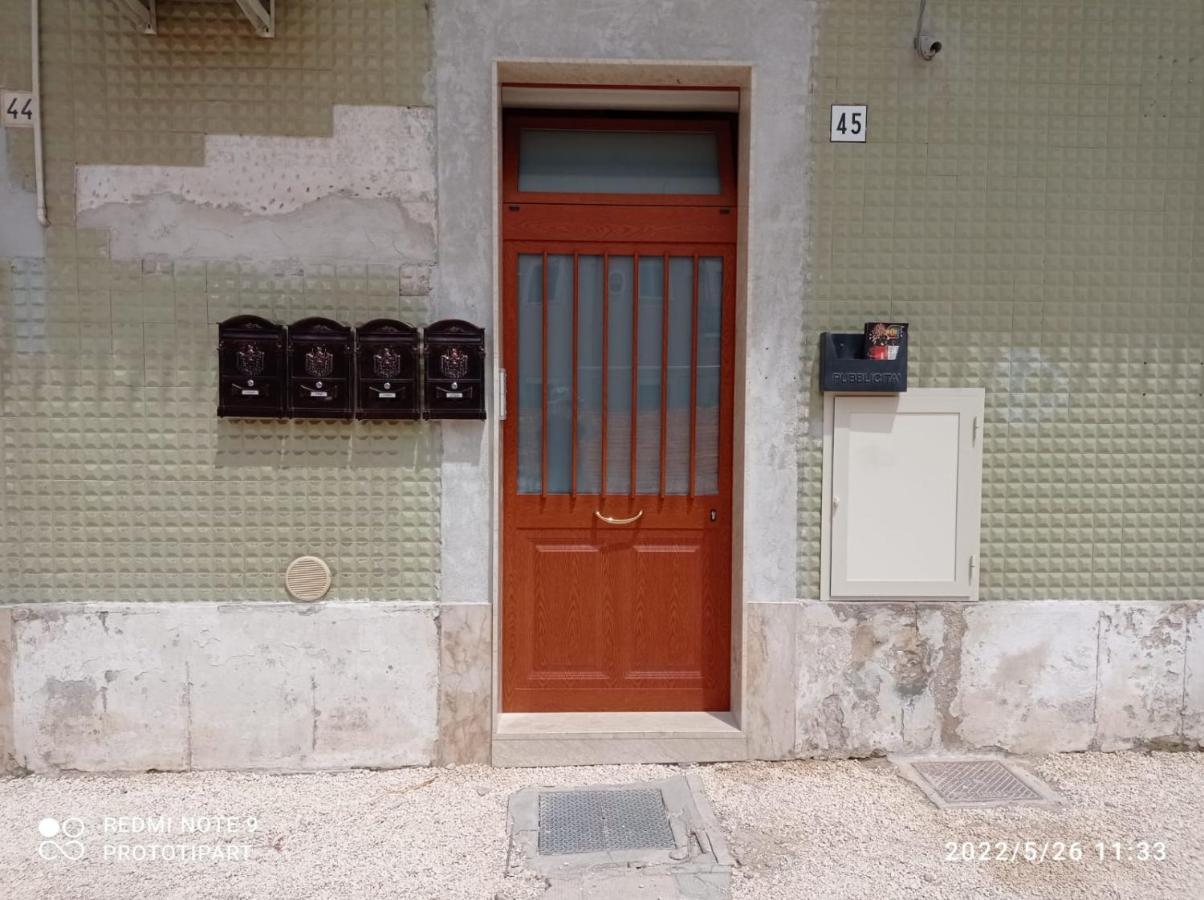 Casa Titanic Siracusa Syracuse Luaran gambar