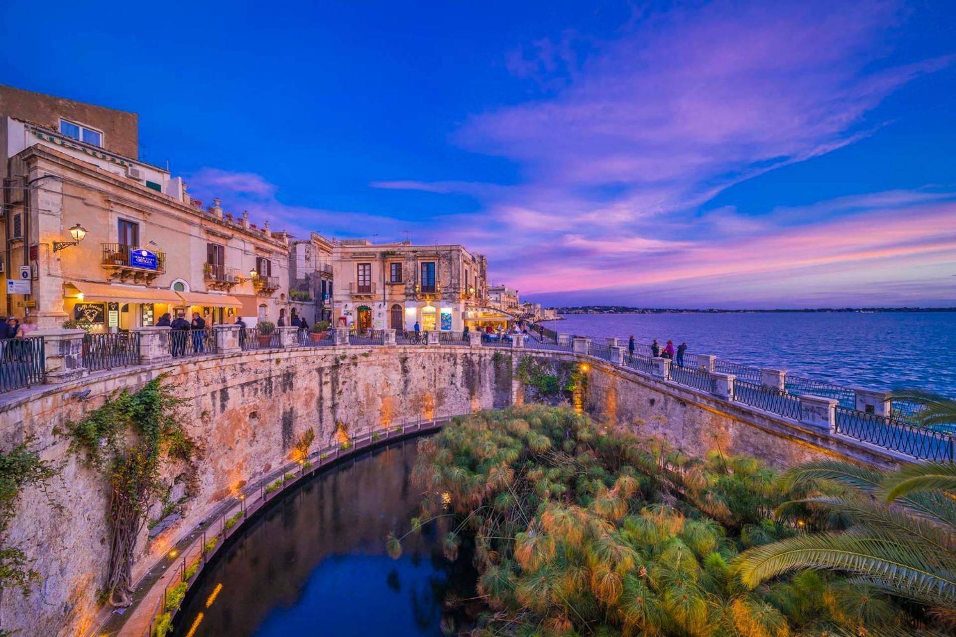 Casa Titanic Siracusa Syracuse Luaran gambar